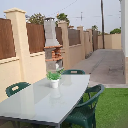 Casa En Jerez Con Patio Cerca De La Playa Y De La Sierra