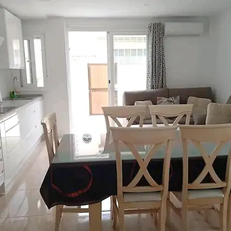 Casa En Jerez Con Patio Cerca De La Playa Y De La Sierra Holiday home